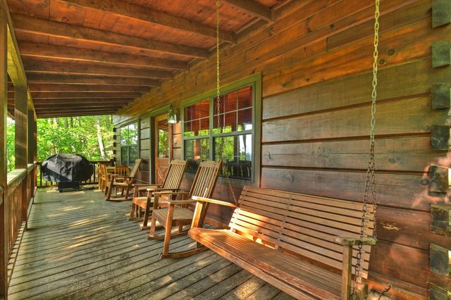 423 Laurel Creek Road, Blue Ridge, GA 30513