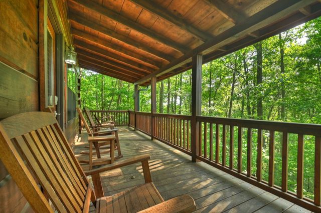 423 Laurel Creek Road, Blue Ridge, GA 30513