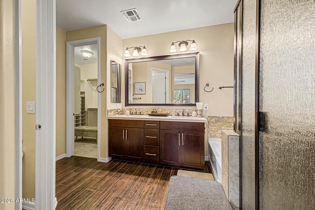 3432 E STRAWBERRY Drive, Gilbert, AZ 85298