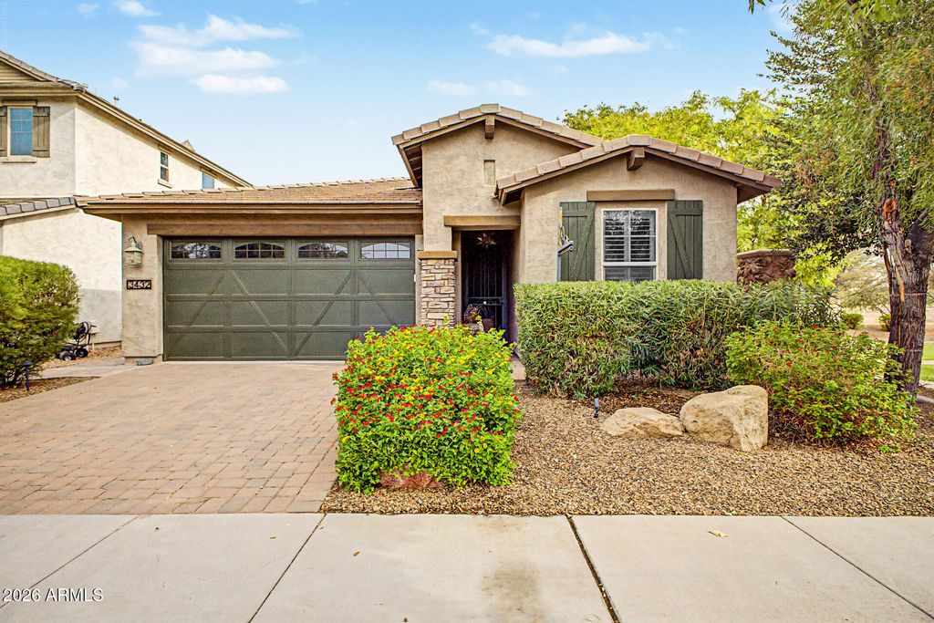 3432 E STRAWBERRY Drive, Gilbert, AZ 85298