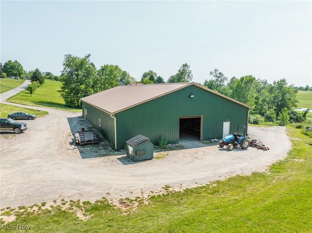 745 N Hopewell Road N, Hopewell, OH 43746