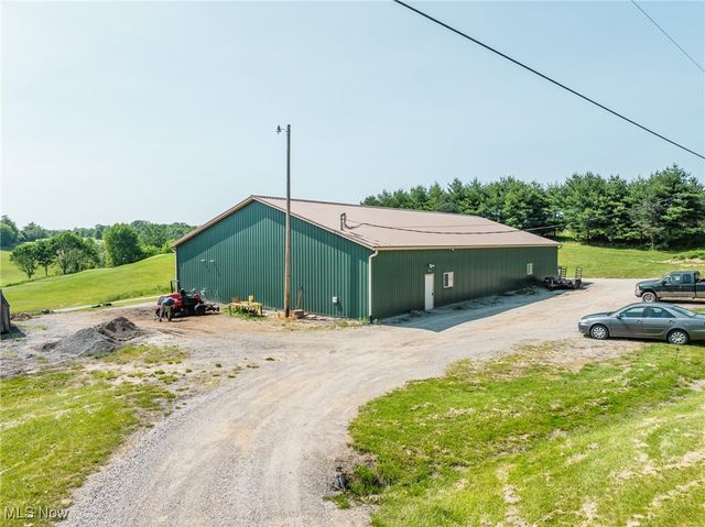 745 N Hopewell Road N, Hopewell, OH 43746