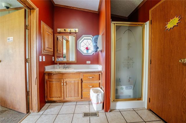 745 N Hopewell Road N, Hopewell, OH 43746