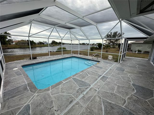 717 CRESTVIEW CIRCLE NW, Port Charlotte, FL 33948