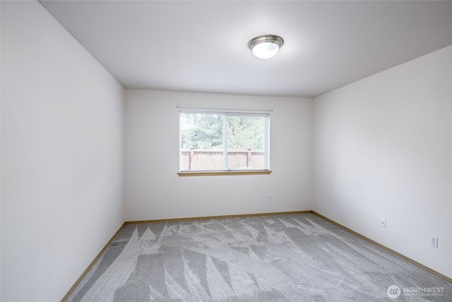 11809 5th Avenue Ct E, Tacoma, WA 98445