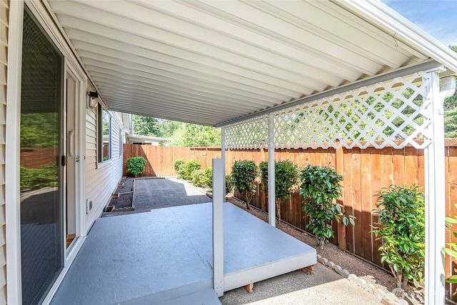 11809 5th Avenue Ct E, Tacoma, WA 98445