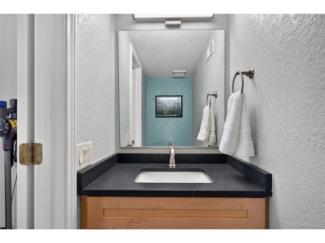 5546 Lone Eagle Ct, Boulder, CO 80301