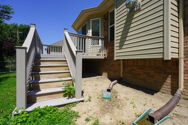 51819 Kings Pointe Drive, New Baltimore, MI 48047