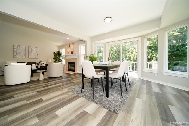 51819 Kings Pointe Drive, New Baltimore, MI 48047