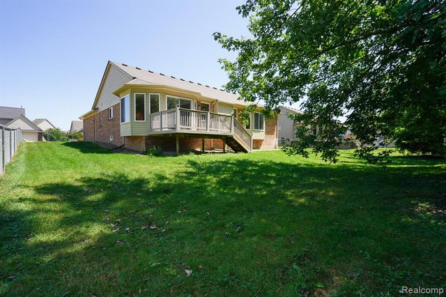 51819 Kings Pointe Drive, New Baltimore, MI 48047