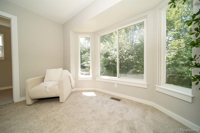 51819 Kings Pointe Drive, New Baltimore, MI 48047