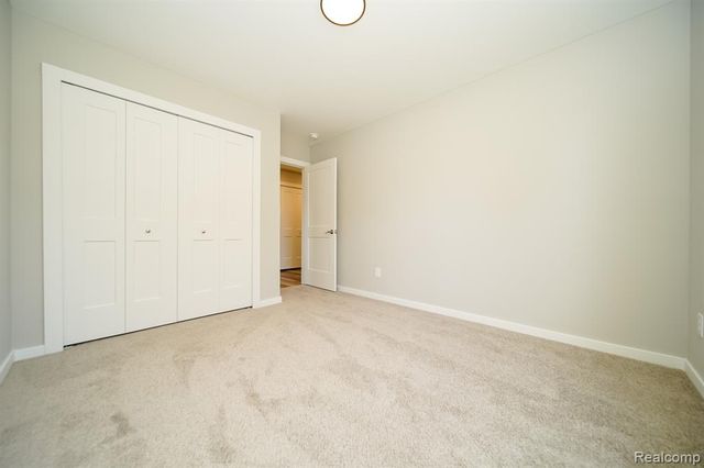 51819 Kings Pointe Drive, New Baltimore, MI 48047
