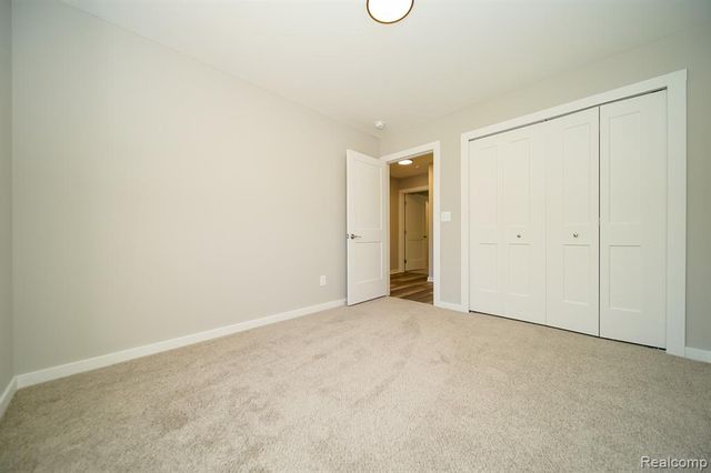 51819 Kings Pointe Drive, New Baltimore, MI 48047