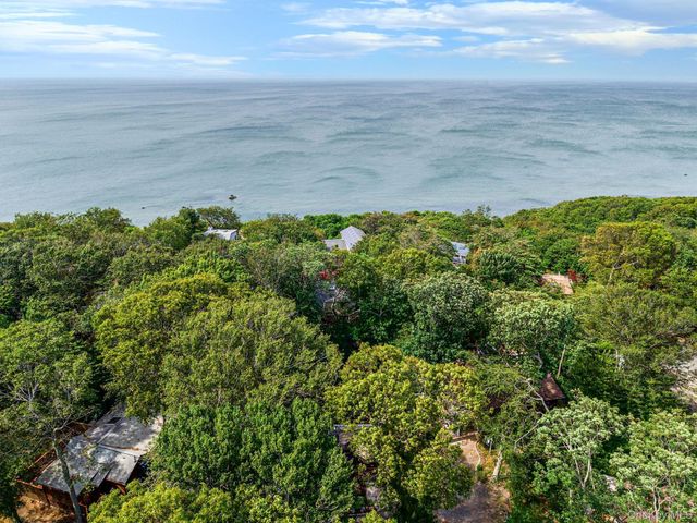 356 Oakleigh Avenue 16, Baiting Hollow, NY 11933