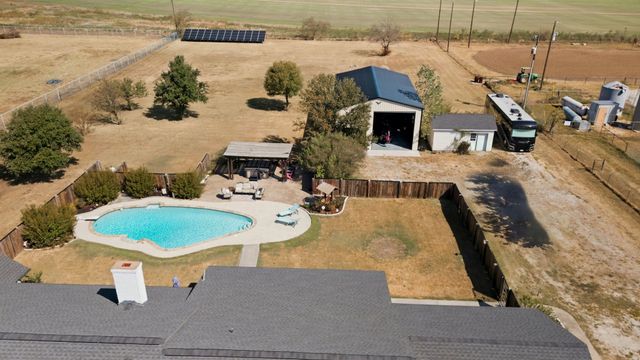 20185 Willow Glade Circle, Pilot Point, TX 76258