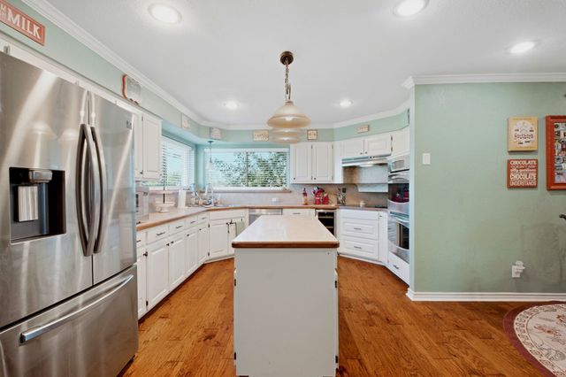 20185 Willow Glade Circle, Pilot Point, TX 76258