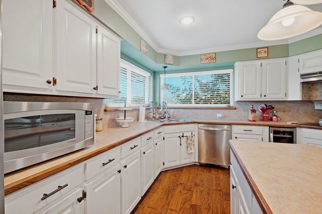 20185 Willow Glade Circle, Pilot Point, TX 76258