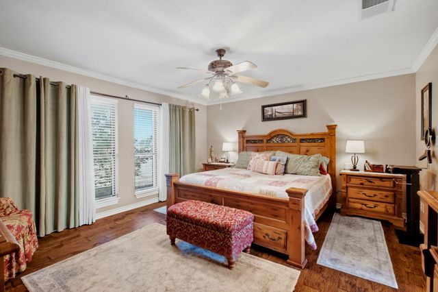 20185 Willow Glade Circle, Pilot Point, TX 76258