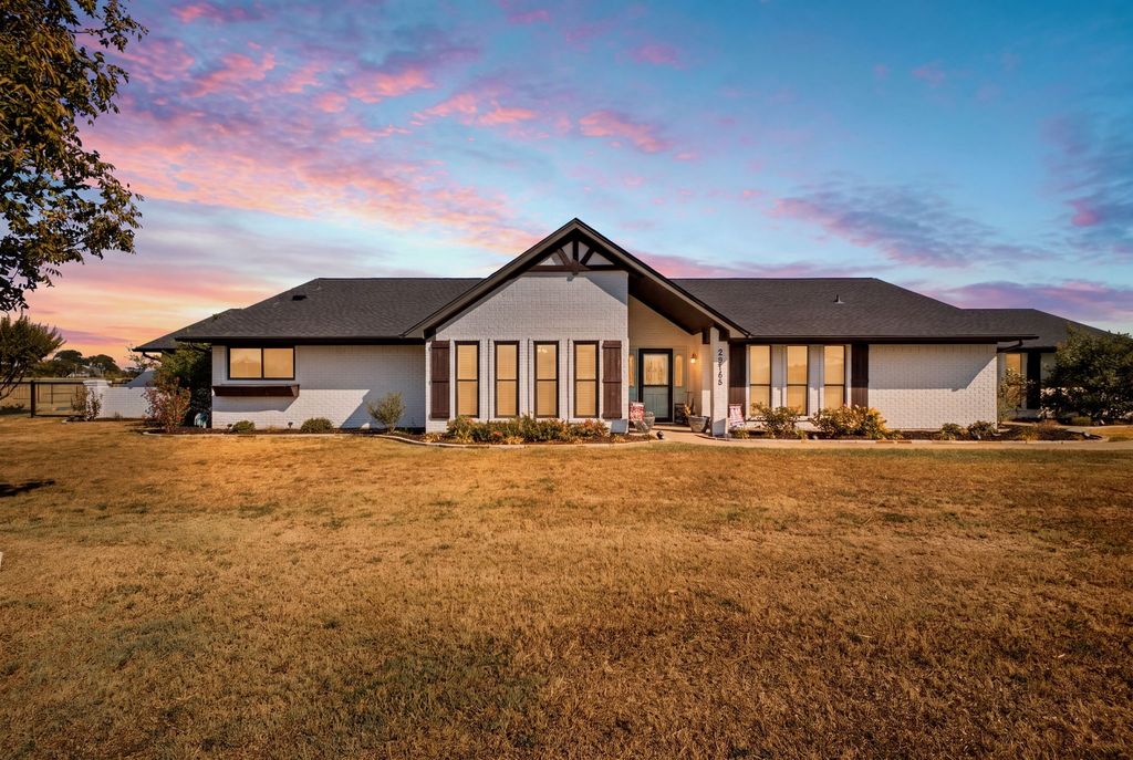 20185 Willow Glade Circle, Pilot Point, TX 76258