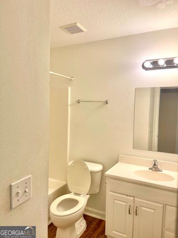 409 Lawnwood Court, Kingsland, GA 31548