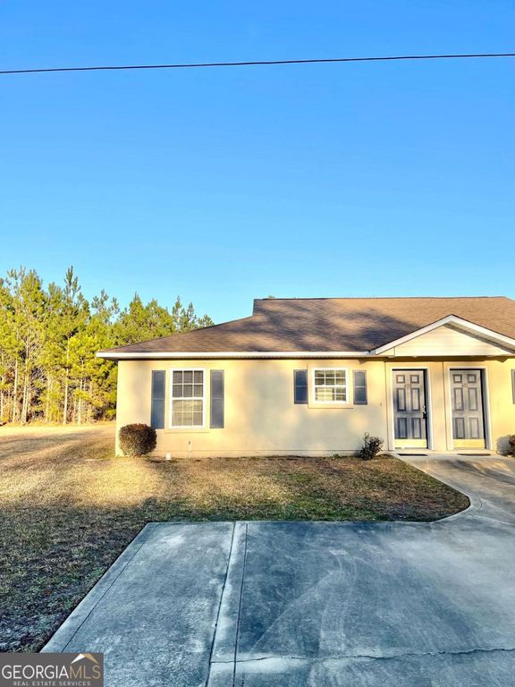 409 Lawnwood Court, Kingsland, GA 31548