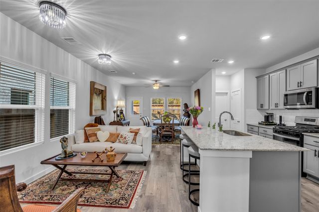 7866 Alset Drive, Magnolia, TX 77354