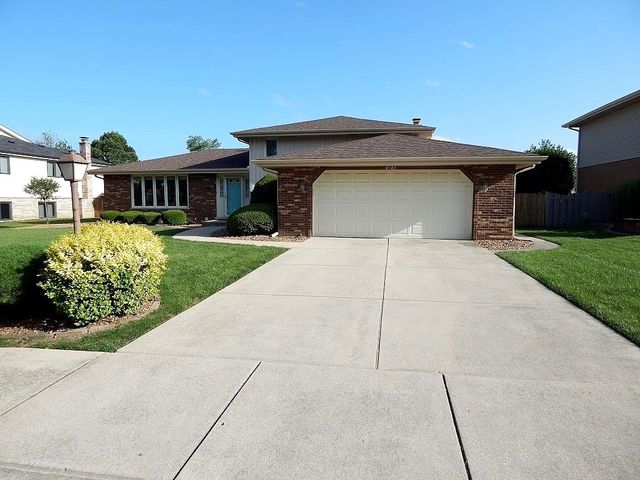 8101 Braeburn Lane, Orland Park, IL 60462