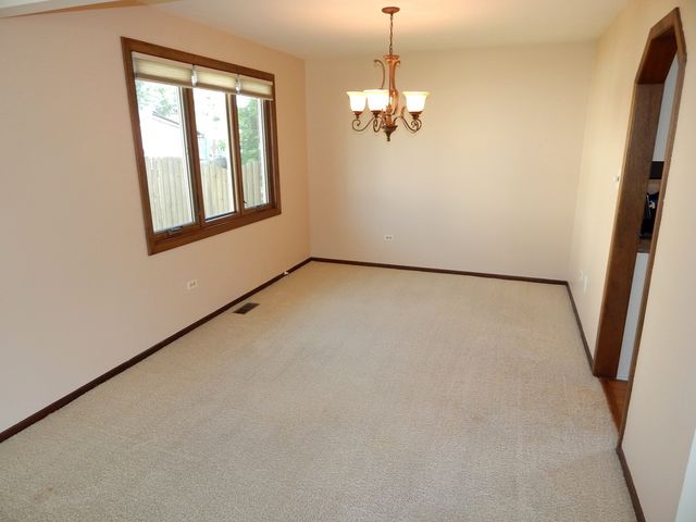 8101 Braeburn Lane, Orland Park, IL 60462
