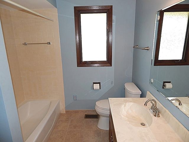 8101 Braeburn Lane, Orland Park, IL 60462