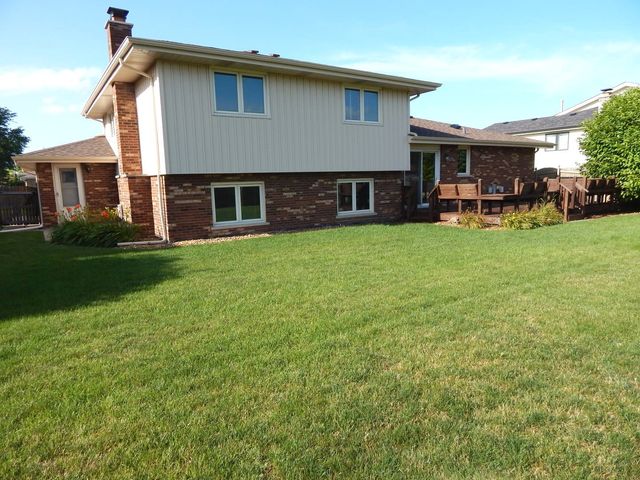 8101 Braeburn Lane, Orland Park, IL 60462