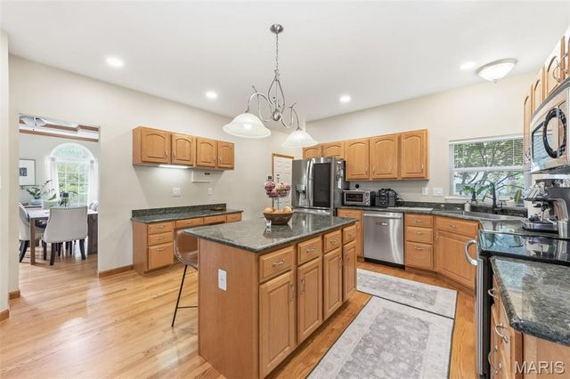 7204 Westfield Woods Drive, O'fallon, MO 63368