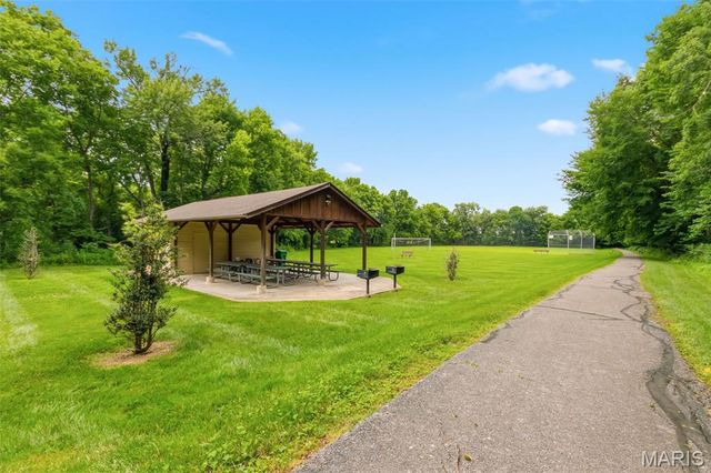 7204 Westfield Woods Drive, O'fallon, MO 63368