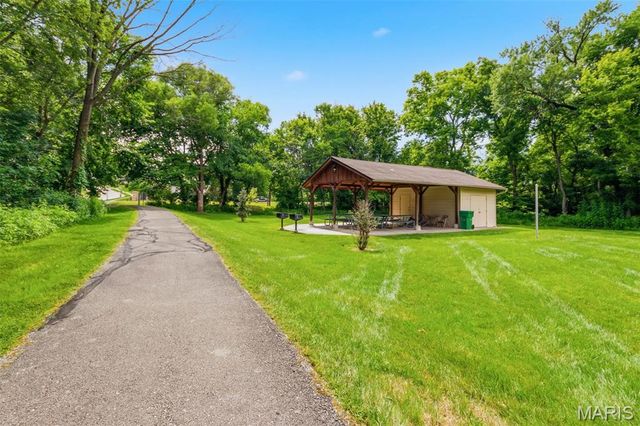 7204 Westfield Woods Drive, O'fallon, MO 63368