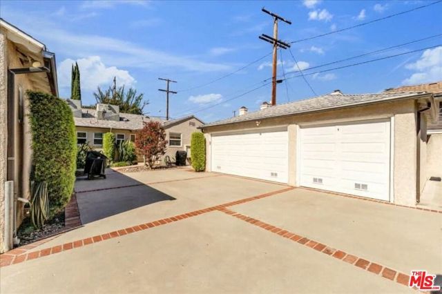 12045 Pacoima Court, Studio City (los Angeles), CA 91604