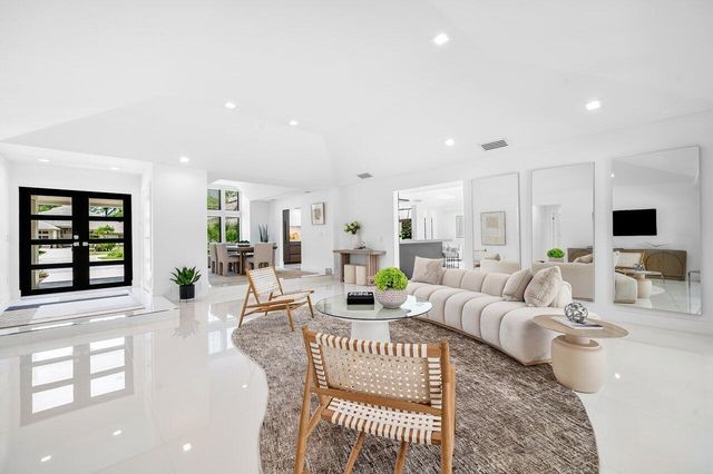 1648 Breakers West Boulevard, West Palm Beach, FL 33411