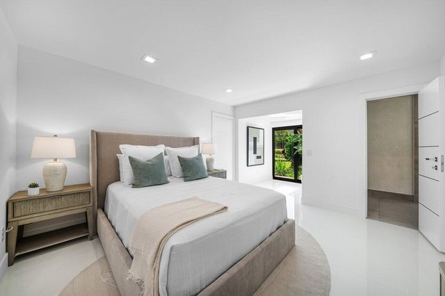 1648 Breakers West Boulevard, West Palm Beach, FL 33411