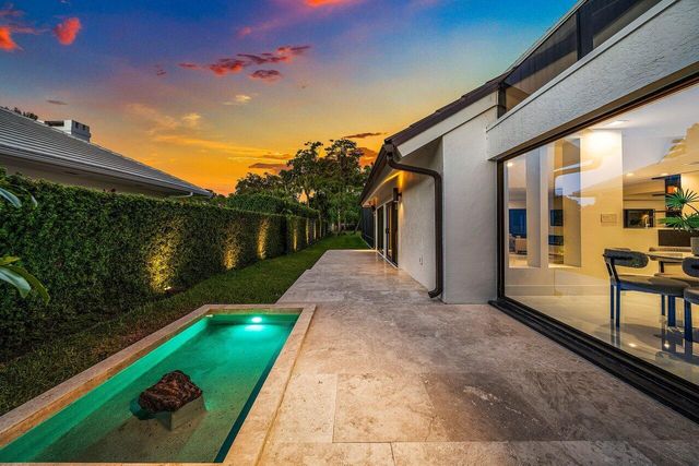 1648 Breakers West Boulevard, West Palm Beach, FL 33411