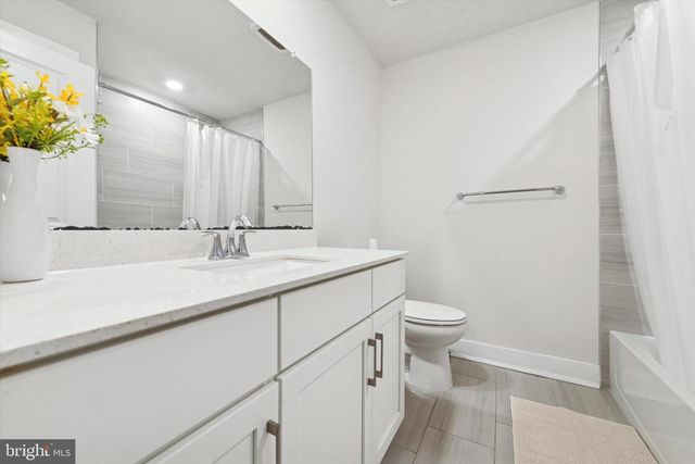 235 RED LEAF LN, Exton, PA 19341