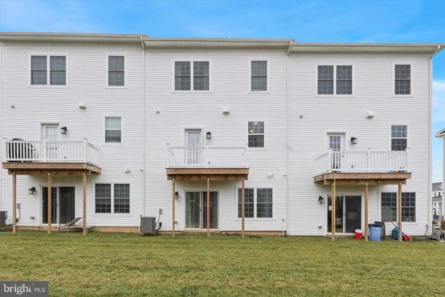 235 RED LEAF LN, Exton, PA 19341