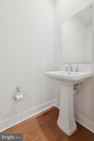 235 RED LEAF LN, Exton, PA 19341