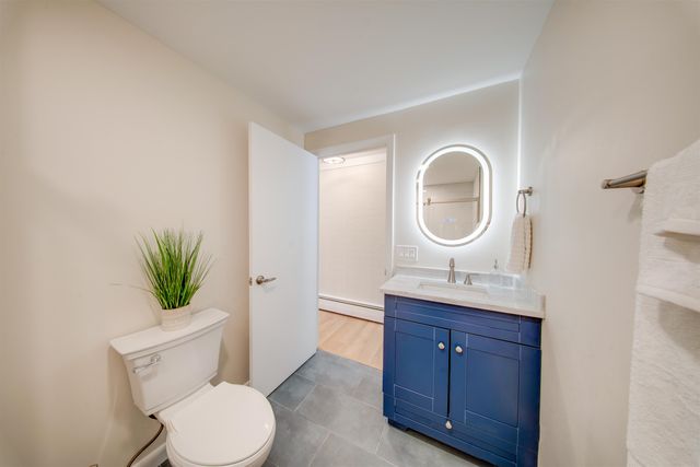 3 Woodbury Drive, Nashua, NH 03062