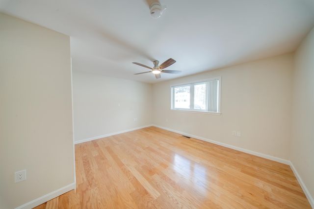 3 Woodbury Drive, Nashua, NH 03062