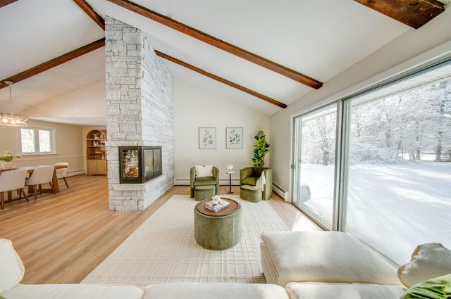 3 Woodbury Drive, Nashua, NH 03062