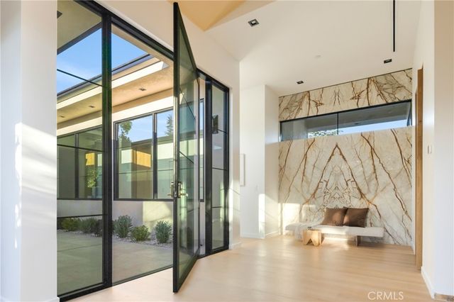 11826 Kling Street, Valley Village, CA 91607