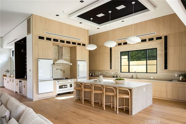 11826 Kling Street, Valley Village, CA 91607