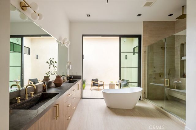 11826 Kling Street, Valley Village, CA 91607