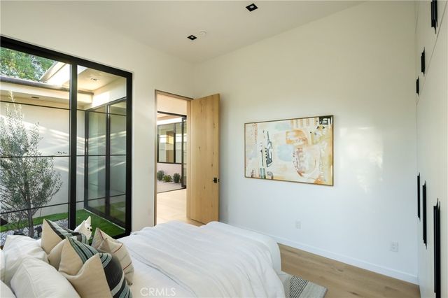 11826 Kling Street, Valley Village, CA 91607