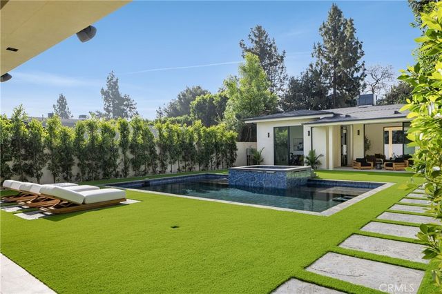 11826 Kling Street, Valley Village, CA 91607