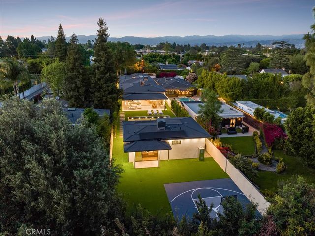 11826 Kling Street, Valley Village, CA 91607