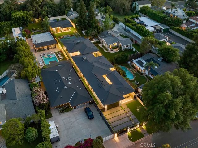 11826 Kling Street, Valley Village, CA 91607